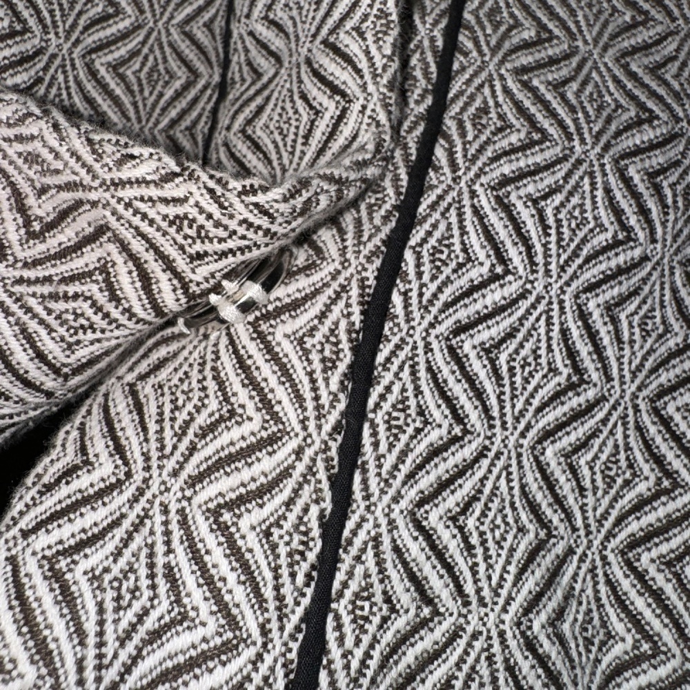 EUC Anthropologie Coquille Eyes For You Geometric Print Crop Blazer Size 6 - Picture 4 of 10